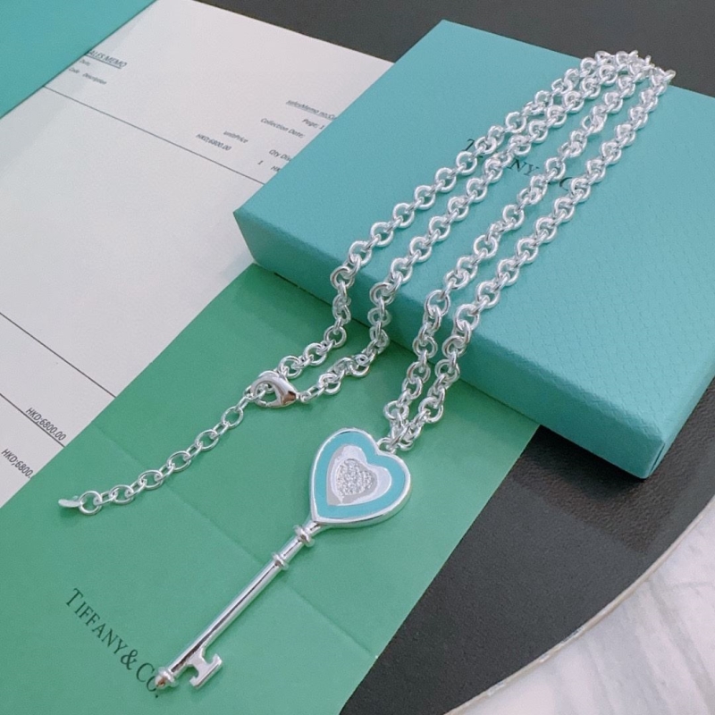 T*f*ny necklaces